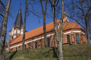 Kościół w Klebarku Wielkim z dachówki Bornholm naturalnej