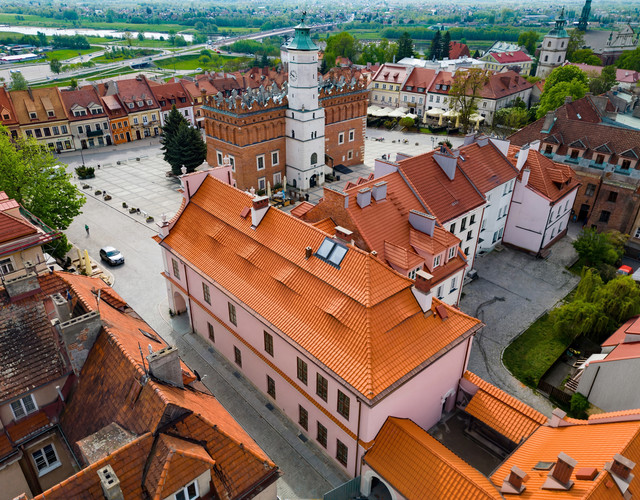 Kamienica z dachówki Milano czerwona naturalna